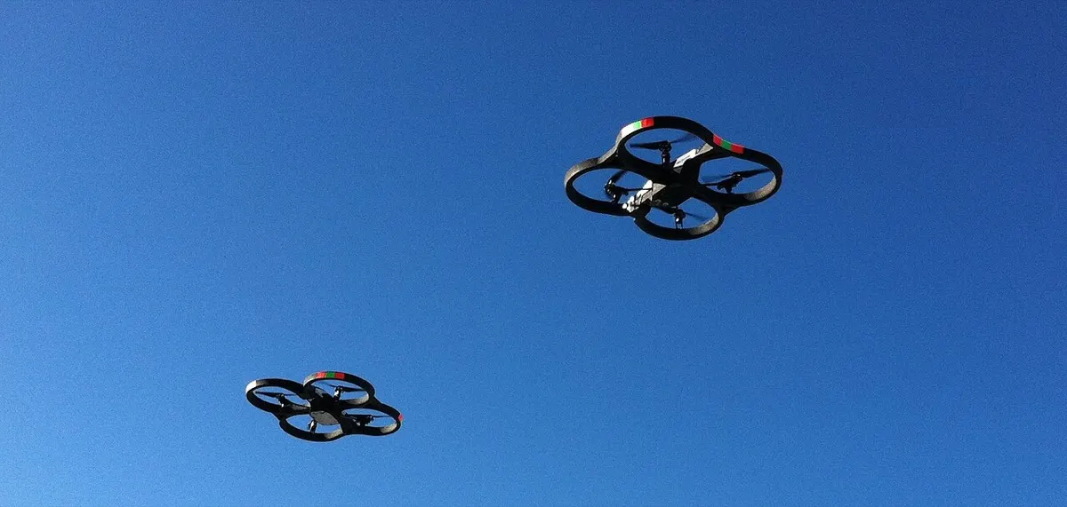 Parrot (France) Parrot AR.Drone 2.0 (2)
