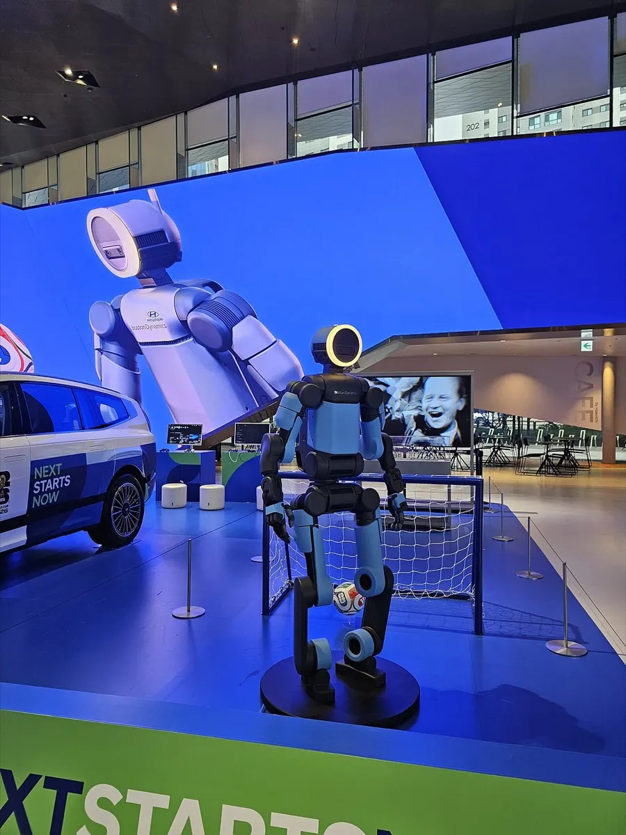 Boston Dynamics / Hyundai (USA) Atlas (electric) (2)