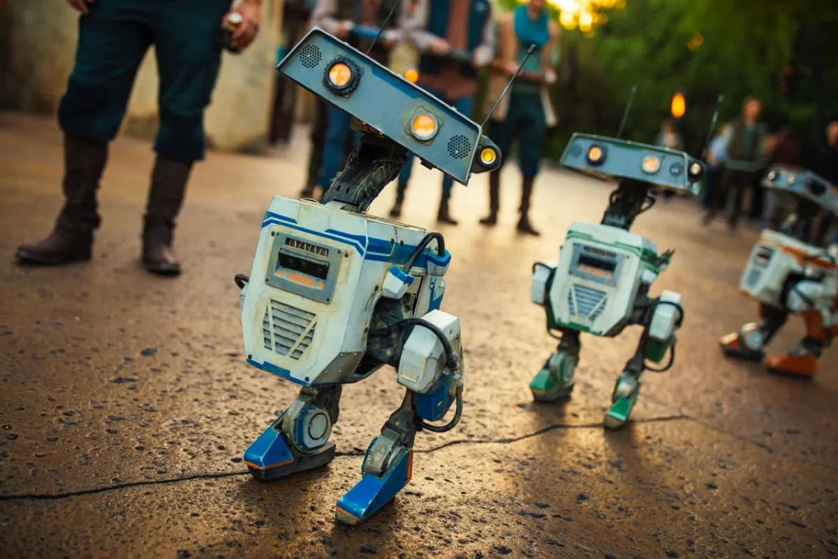 Disney Research / Walt Disney Imagineering BDX droids (1)