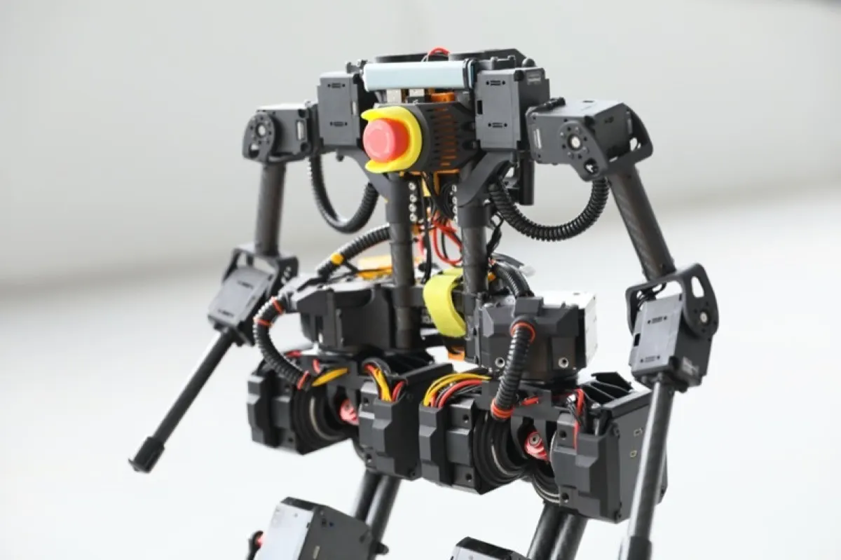 Westwood Robotics (USA) BRUCE (1)