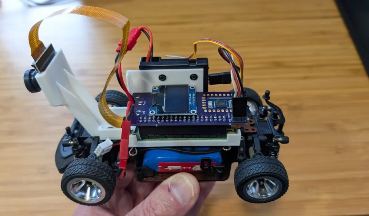 Donkey Car community (open source; USA) Donkey Car (2)