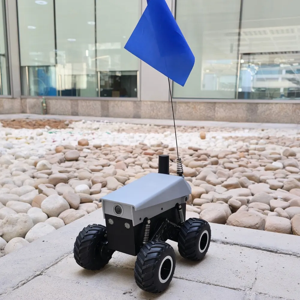FrodoBots EarthRover Mini+ (2)