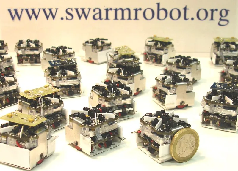 University of Stuttgart / University of Karlsruhe, swarmrobot.org (Germany) Jasmine (1)