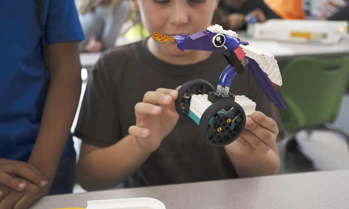 The LEGO Group (Denmark) LEGO Education Computer Science & AI (2)