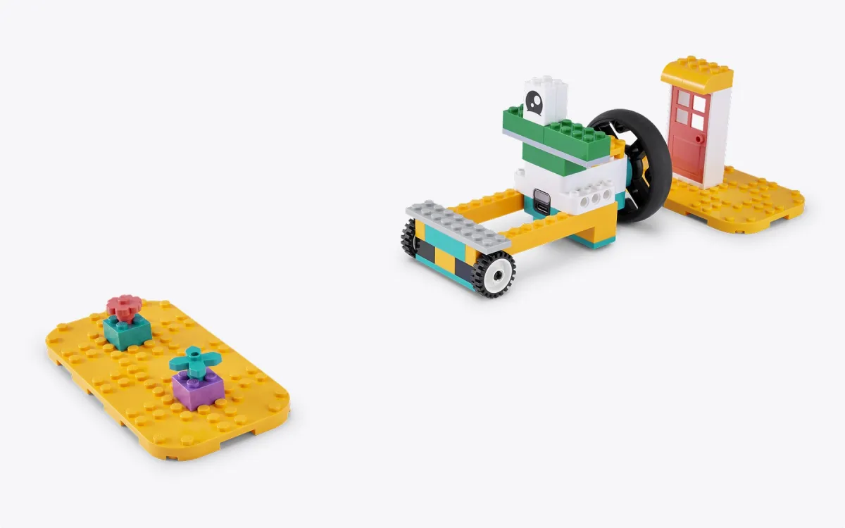 The LEGO Group (Denmark) LEGO Education Computer Science & AI (3)