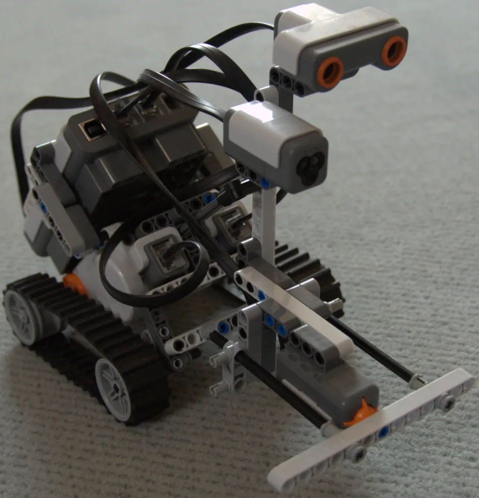 The LEGO Group (Denmark) LEGO Mindstorms NXT / NXT 2.0 (1)