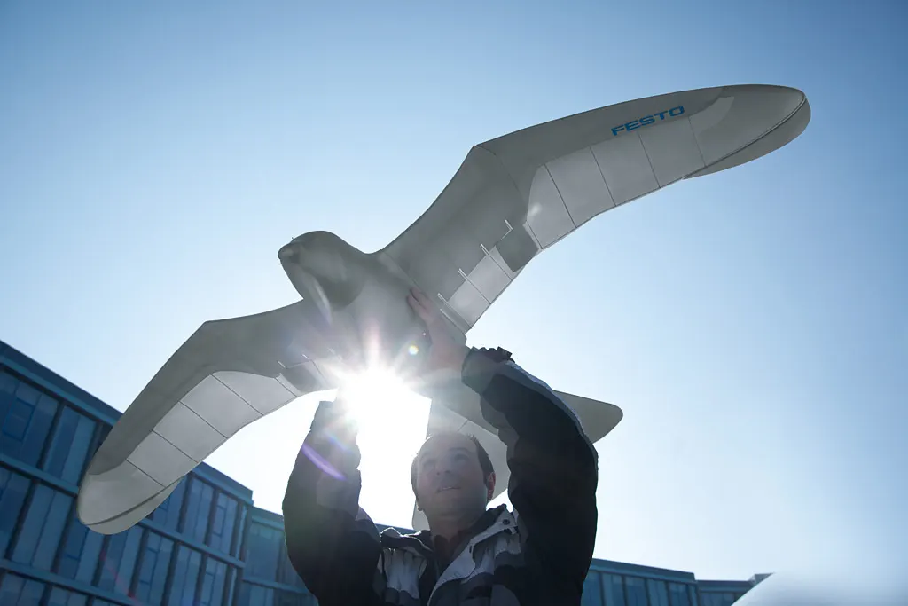 Festo Bionic Learning Network (Germany) Festo SmartBird (2)