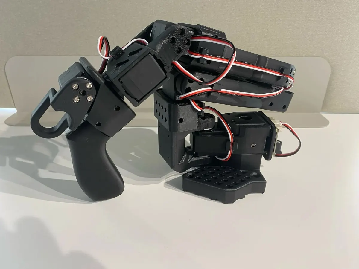 TheRobotStudio × Hugging Face (open source) SO-101 (SO-ARM101) (2)