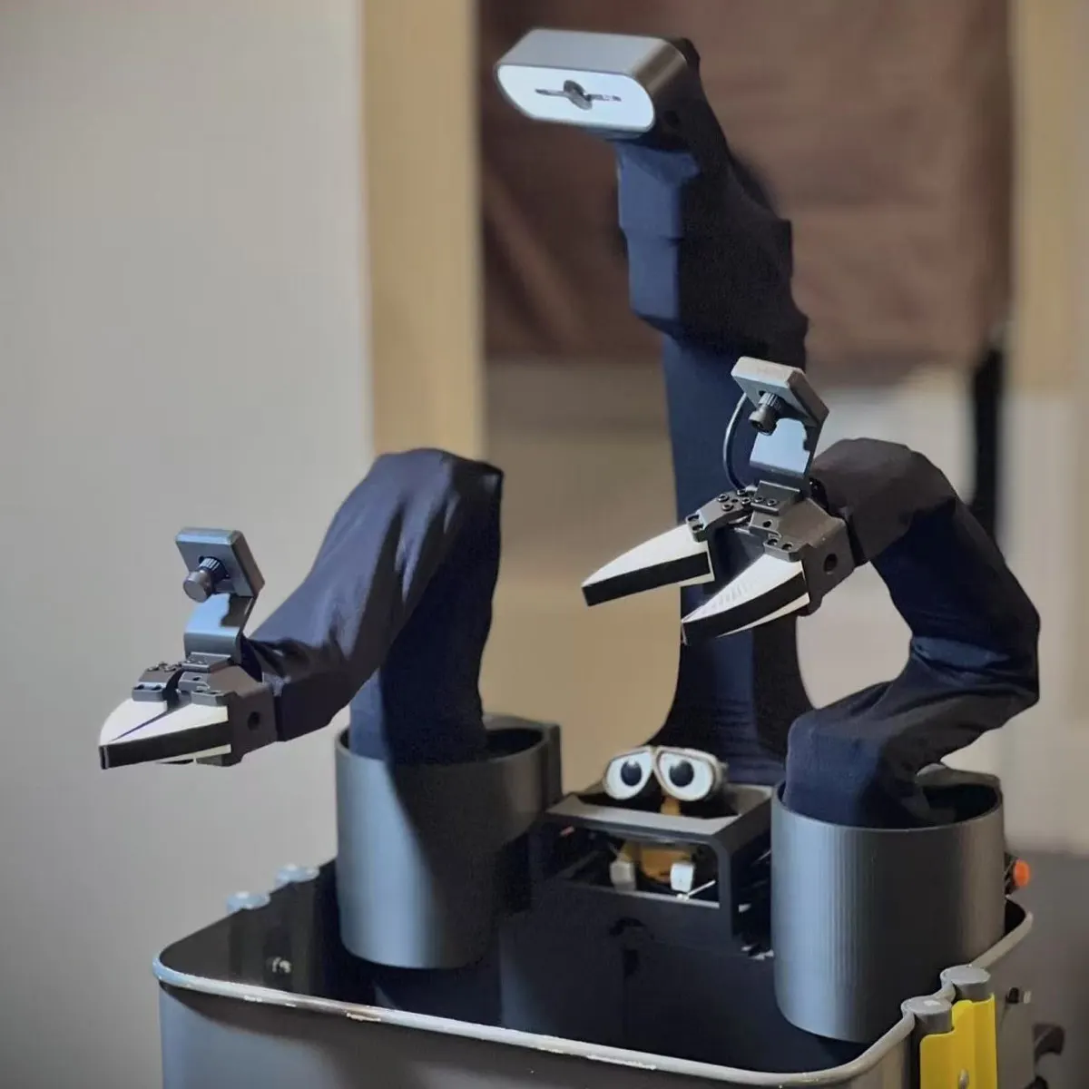 Gaotian Wang (Rice Univ.), open source; kit by WowRobo XLeRobot 0.4 (2)